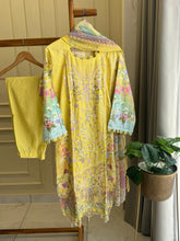 Floral Embroidered Pakistani Suit-7