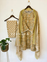Printed Cotton Suit with bell Sleeves-6219