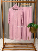Premium Handworked Chinnon Ensemble 8897