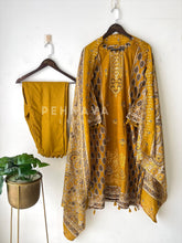 Signature Lawn Suit-1601 - Pehnava Lawns