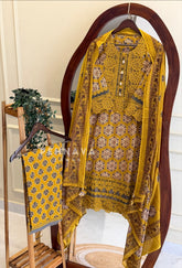Lace Trimmed Printed Suit Set 253