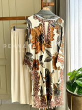 Floral Embroidery Kurtha set - Pehnava Lawns