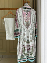 Casual Fit Lawn Suit- 08925