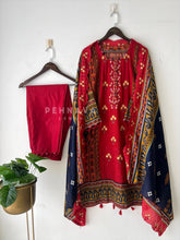 Signature Lawn Suit-1604 - Pehnava Lawns