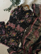 Floral printed cotton suit with embroidered patches-568 black