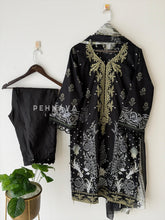 Regular Stitched Suit-1807 - Pehnava Lawns