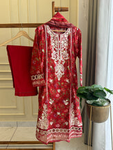 Premium Hand Embroidery Lawn Suit-9