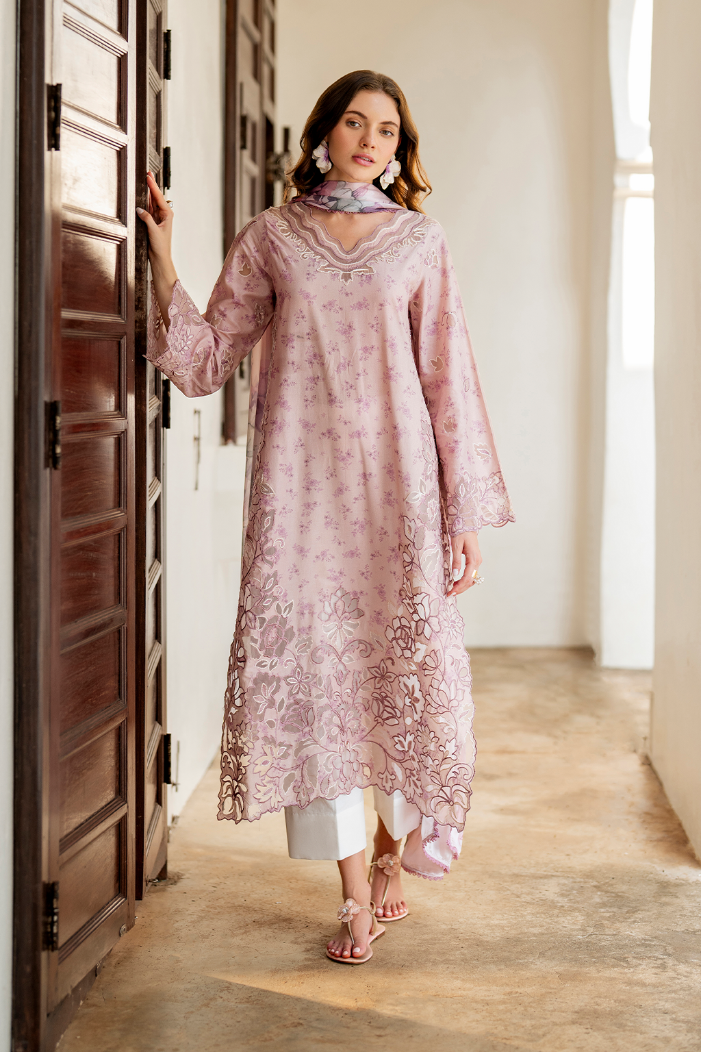 IZNIK Embroidered Printed Lawn SS-05 – Pehnava Lawns