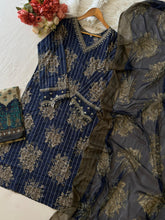 Elegant Blue Floral Printed -5031