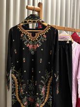 Luxurious Trendy Pure lawn Suit-0920