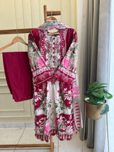 Pink Printed Modern Pakistani Suit-6