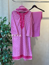 Luxurious trendy pure lawn