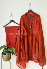 Premium Threadwork Detail Suit 2414 - Pehnava Lawns