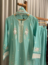 Luxurious Trendy Pure lawn Suit-0925