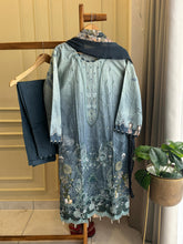 Floral Embroidered Pakistani Suit-3