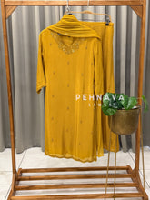 Premium Handworked Chinnon Ensemble-8563