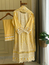 Luxurious Gul- Adhar Pakistani Pret Wear-02