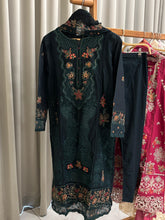Luxurious Trendy Pure lawn Suit-0922