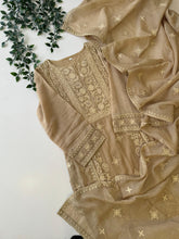 Mul-chandheri Premium Suit - Pehnava Lawns