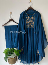 Antique Handwork Ensemble- No.1 - Pehnava Lawns