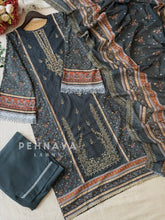 Signature Embroidered lawn Unstitched Suit 3651