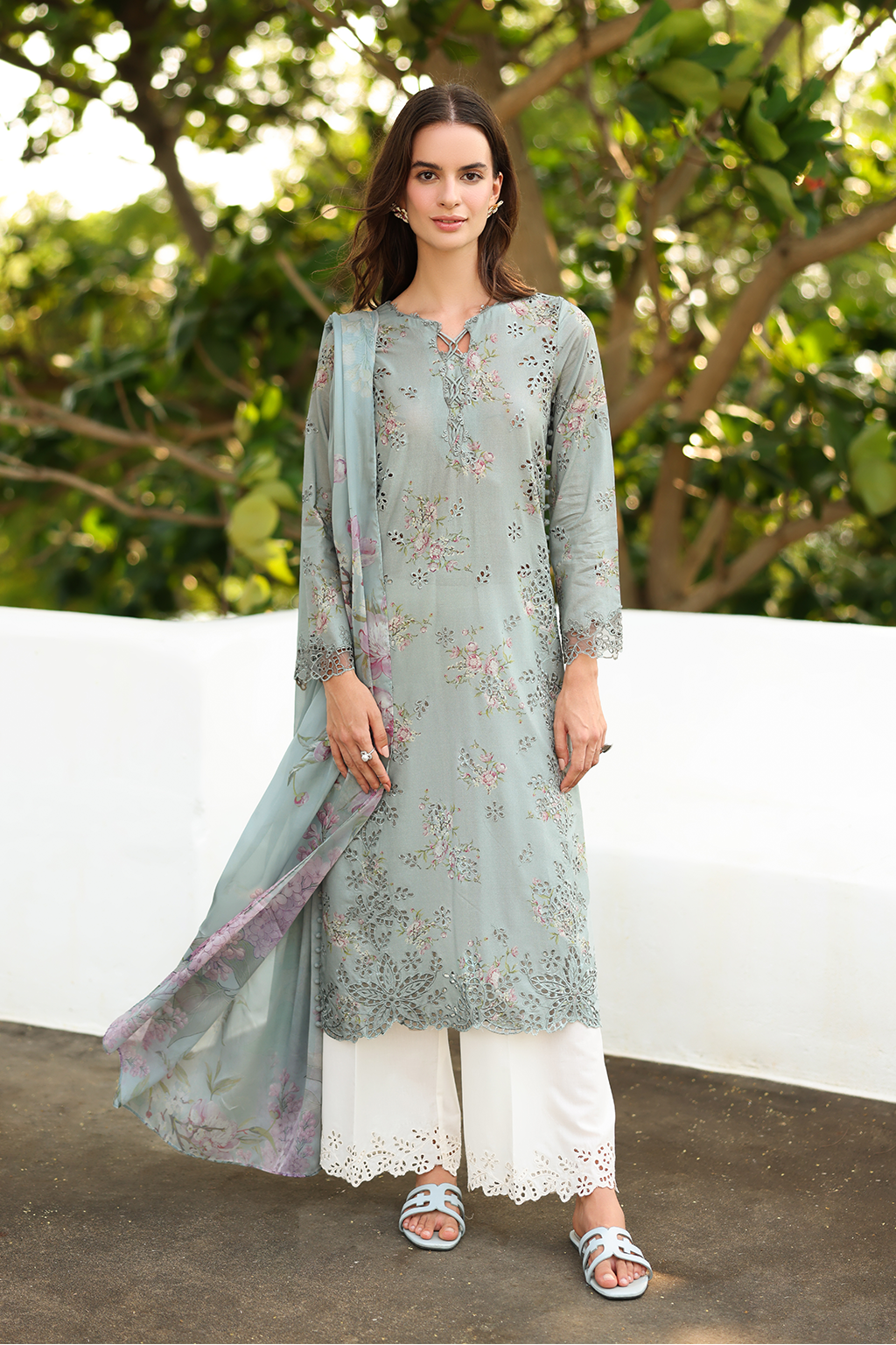 IZNIK Embroidered Printed Lawn SS-12 Pehnava Lawns IZNIK Embroidered Printed Lawn SS-12 Pehnava Lawns
