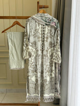 Casual Fit Lawn Suit- 08913