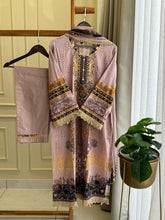Classic Pakistani Lawn Suit