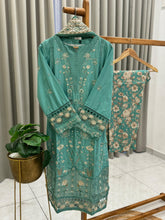 Premium Hand Embroidery Lawn Suit