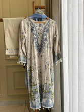 Floral Printed Pak-Suit-006