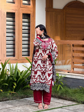 Signature Printed Lawn Unstitched Suit 1557