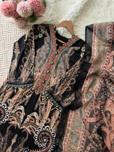 Black Embroidery Detailed Floral Suit