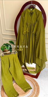 Lace-Trimmed Kurta Set