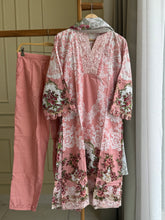 Casual wear suit with embroidered chiffon dupatta-6