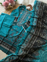 Cotton Pakistani Suit Featuring Laces and Pockets-2