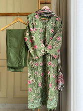 Cotton Suit with lace detailings -0101