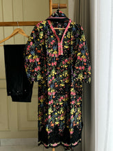 Cotton Suit with lace detailings -0105