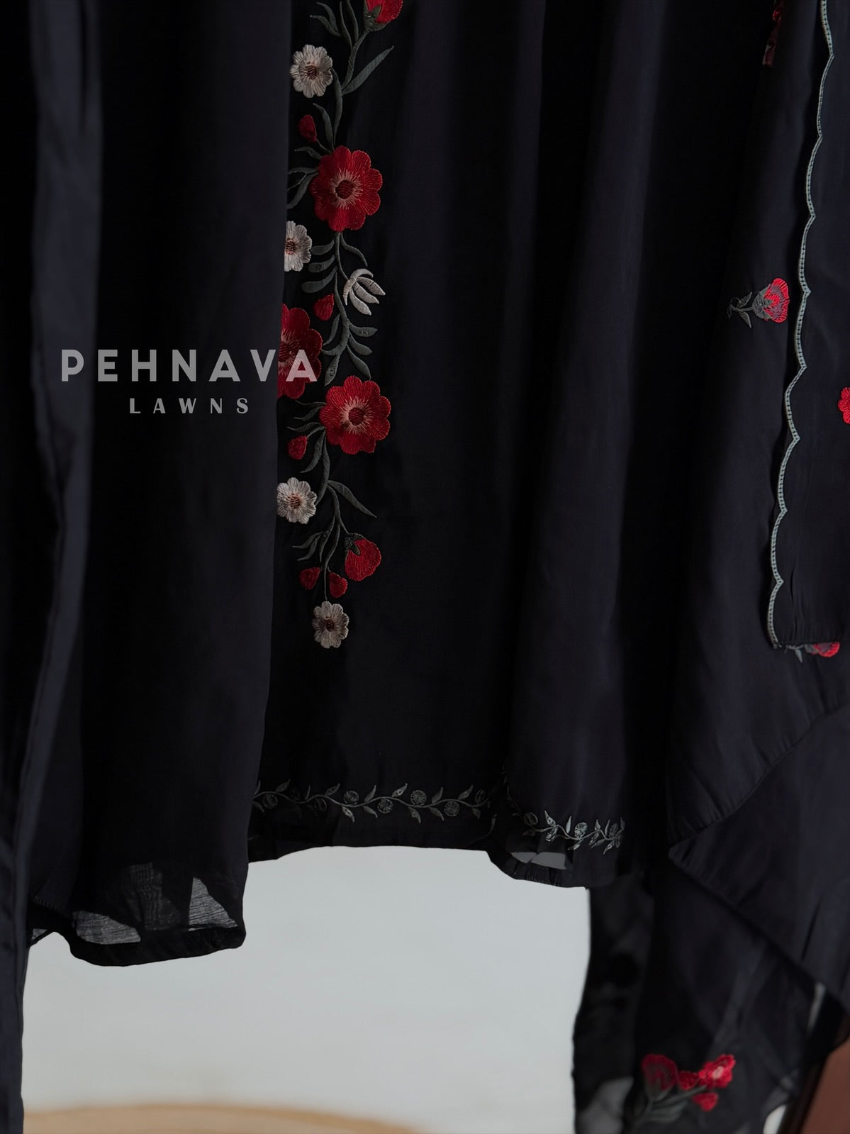 Floral Embroidered Suit 13136