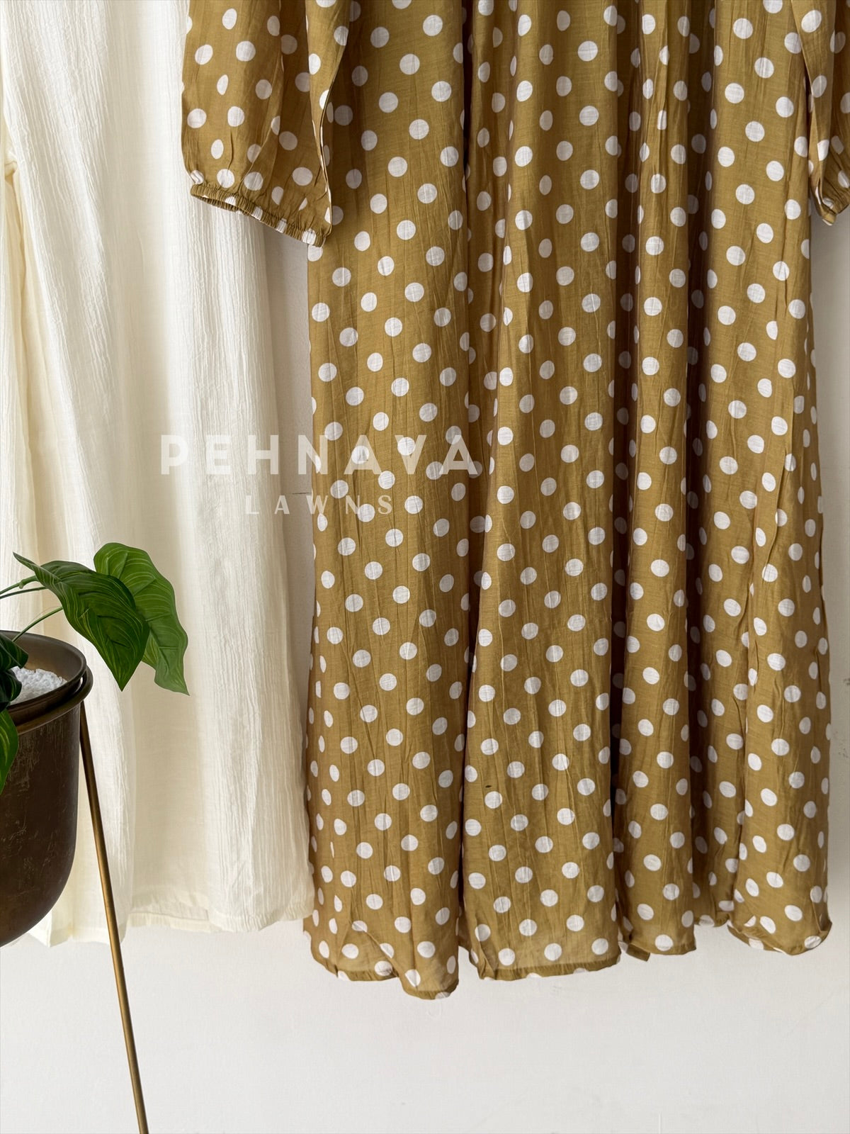 Polka Dot Printed Imported Suit 6176