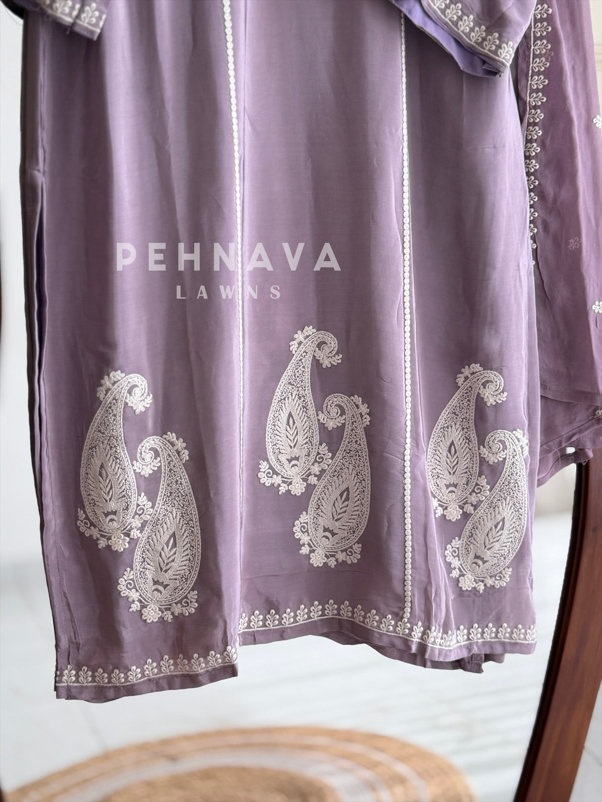 V-Neck Paisley Embroidered Suit-SN6018