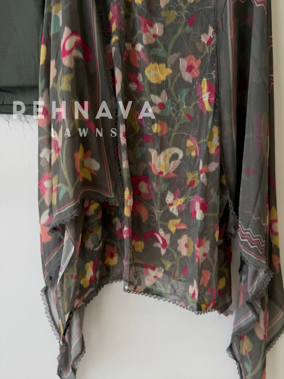 Floral Embroidered Unstitched Suit 3490