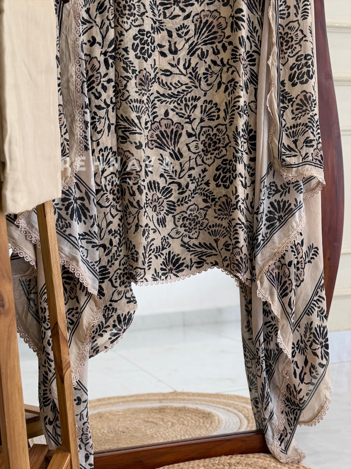 Floral Printed Unstitched Suit 4353