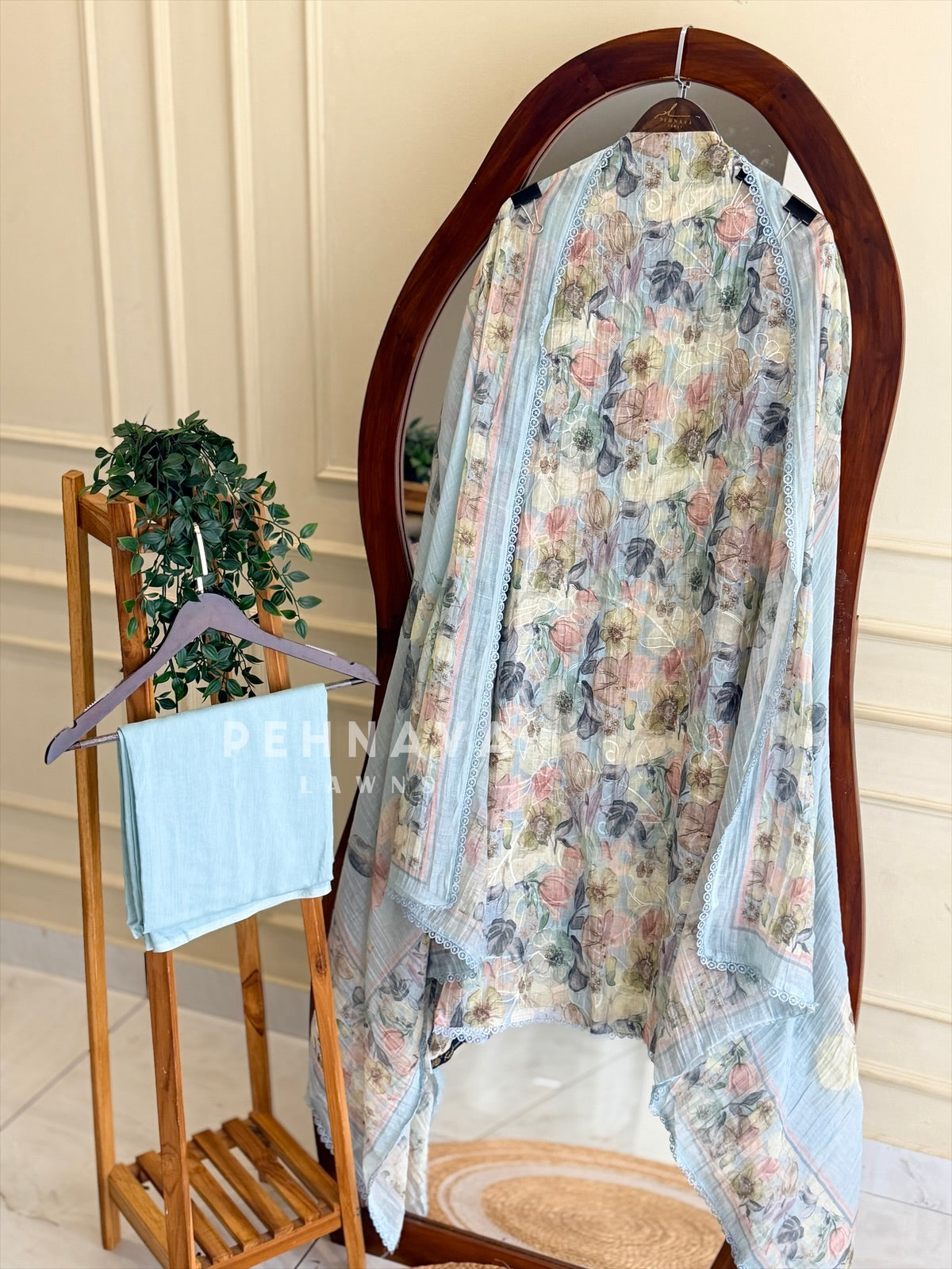 Floral Embroidered Mulchanderi Suit