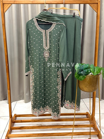 Premium Handworked Chinnon Suit-U4066