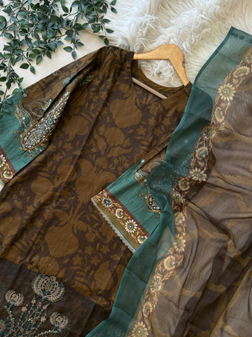 Soft Florals Casual Suit Set