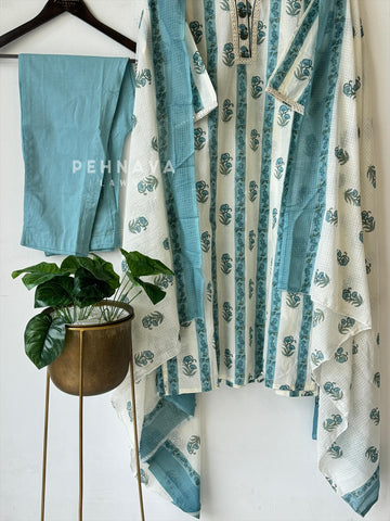 Floral Pattern Cotton Suit-4005 - Pehnava Lawns