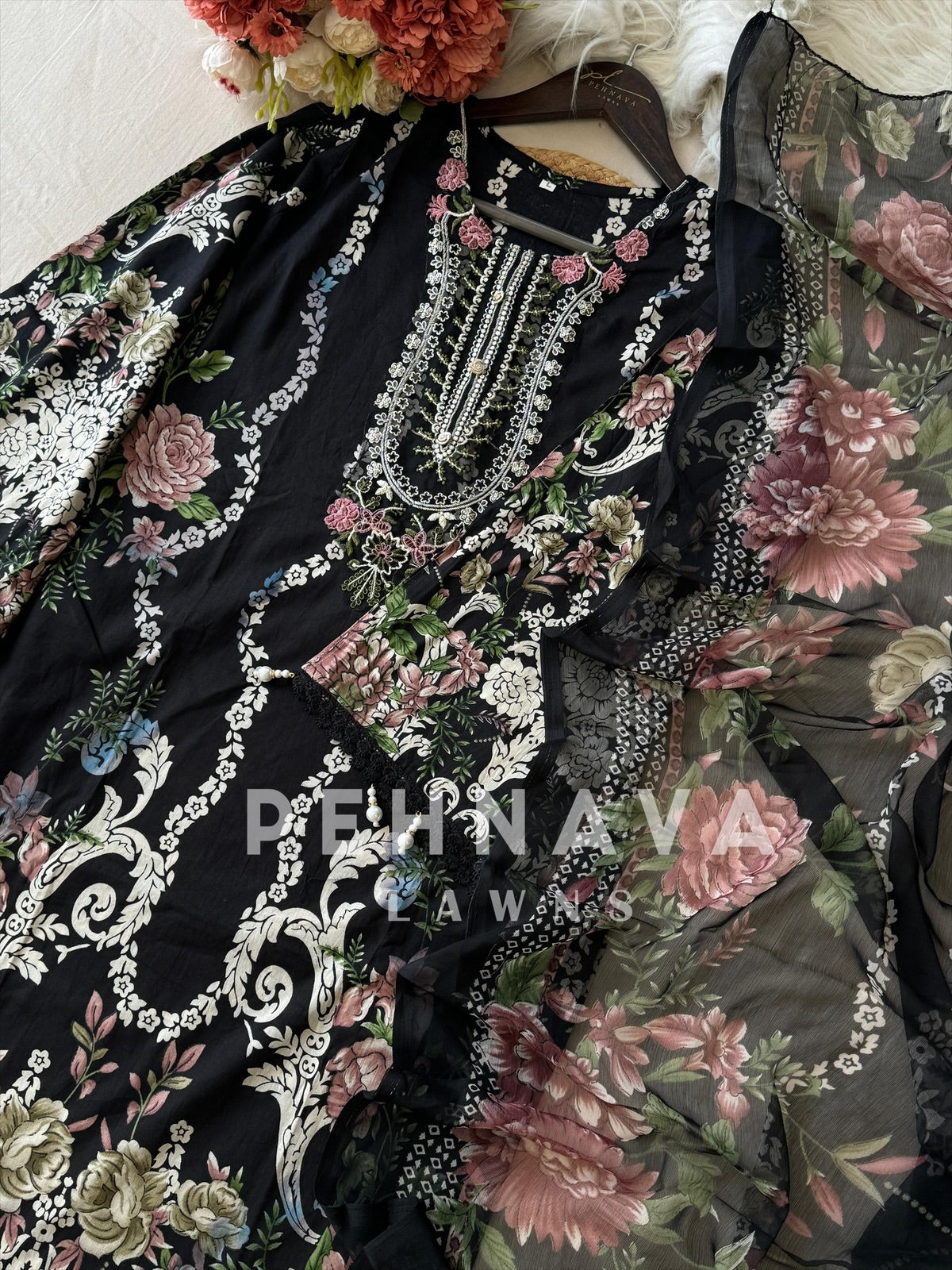 Floral Black Embroidery Suit-1351 - Pehnava Lawns