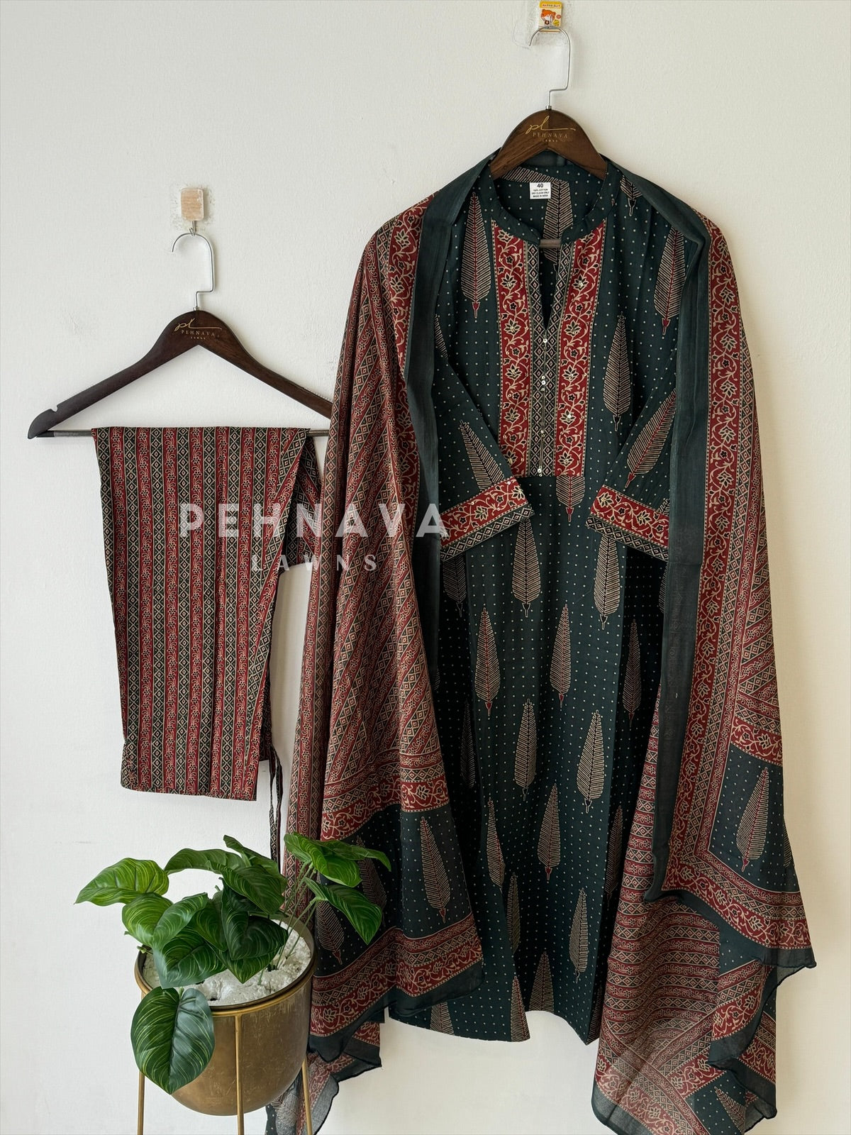 Classic Work Print Suit-No.11/3 - Pehnava Lawns