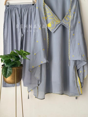 Chanderi Scallop Embroidery Set 3243 RR124