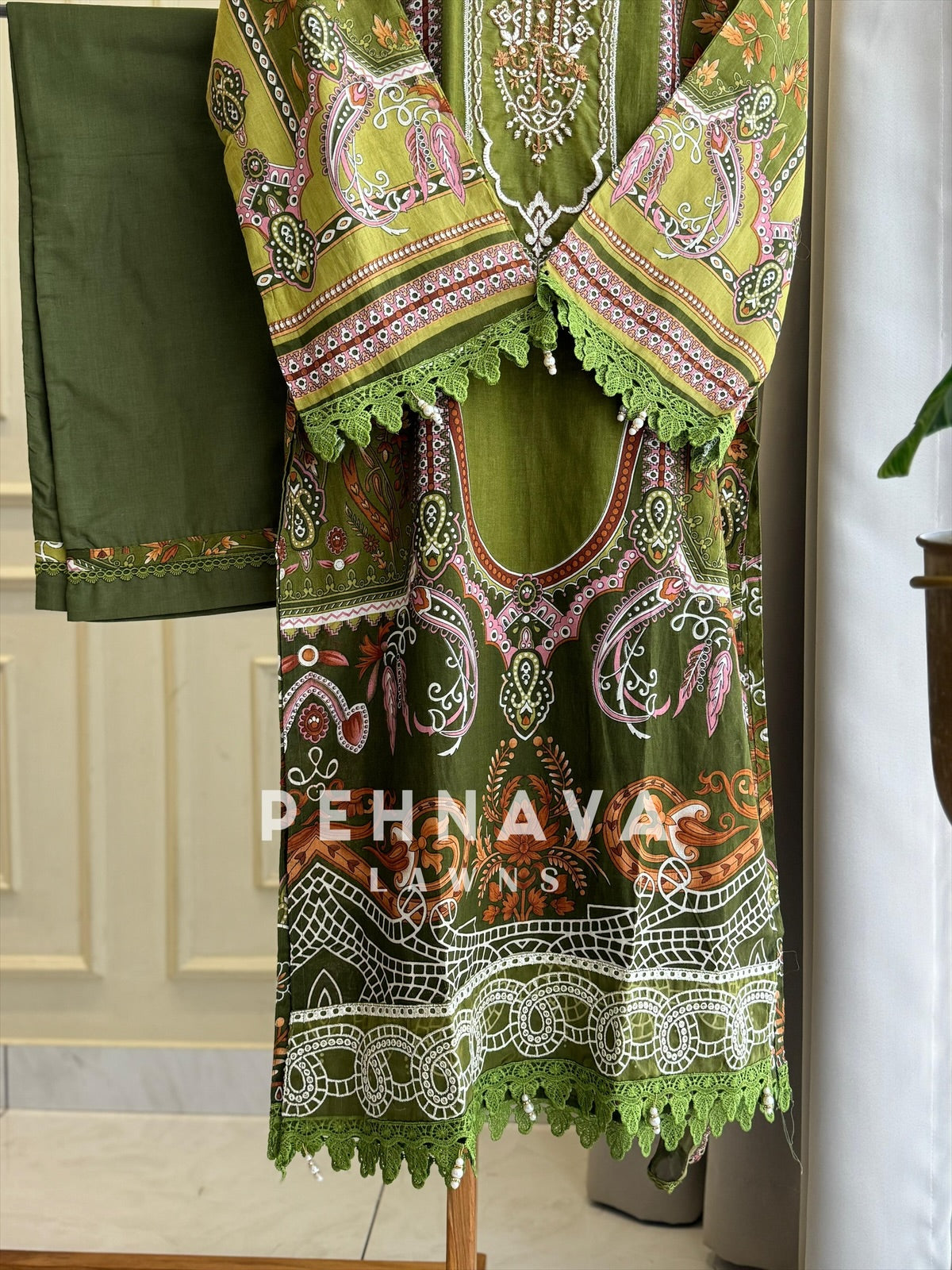 Classic Pakistani Lawn Suit - Pehnava Lawns